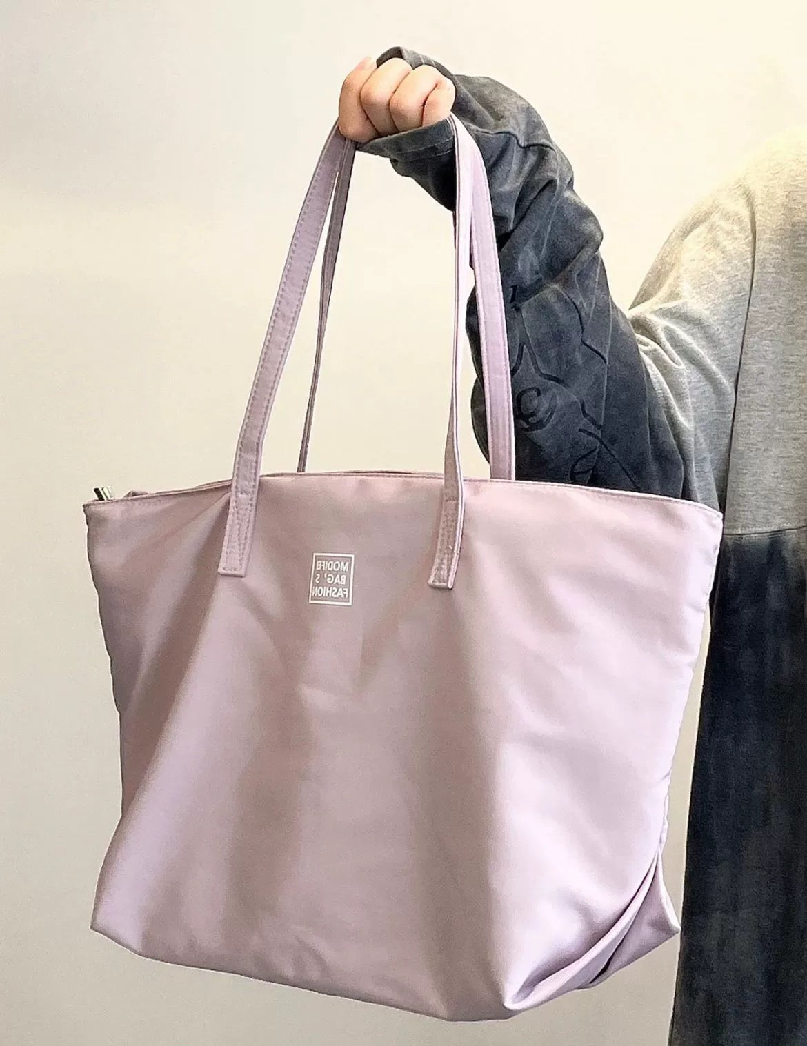Large Capacity Tote Bag & 3 Nice Pretty Mystery Balls